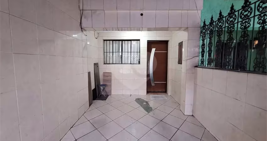 Casa com 3 quartos à venda na Rua Siqueira Afonso, Pari, São Paulo