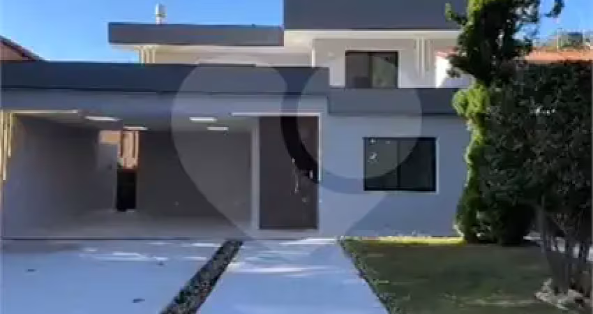 Casa à venda no residencial alpha 9 com 4 dormitórios  e 4 vagas