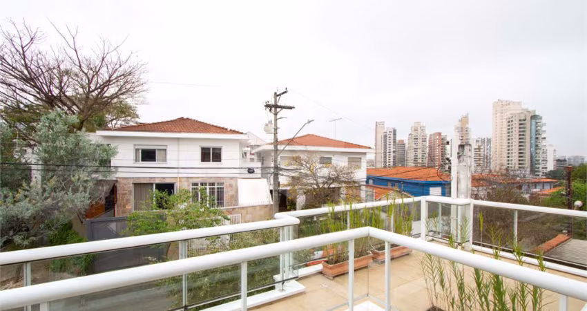 Lindo sobrado em excelente localização na Vila Madalena