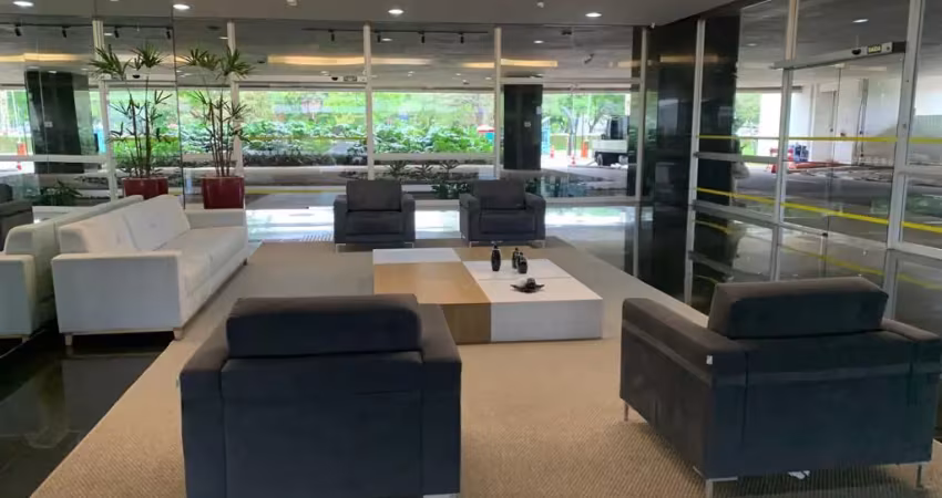Sala comercial com 15 salas à venda na Avenida Maria Coelho Aguiar, 215, Jardim São Luís, São Paulo