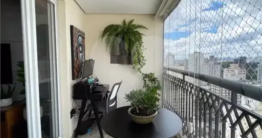 Apartamento com 3 quartos à venda na Avenida Moema, 425, Moema, São Paulo