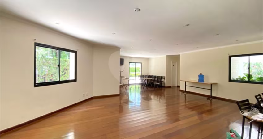 Apartamento a venda  em MOEMA!