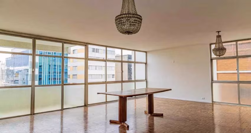 Apartamento amplo para reforma à venda em Santa Cecília – 290m², 4 dormitórios e vista panorâmica