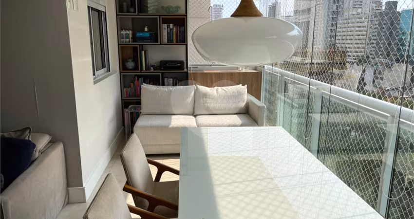 Apartamento com 76m², 2 quartos na Aclimação.
