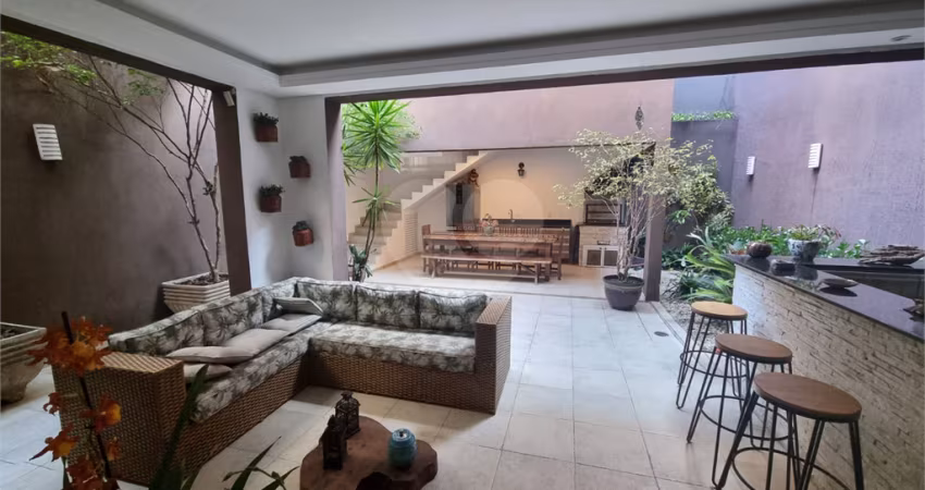 Casa 3 Suítes 269m² Vila Mariana