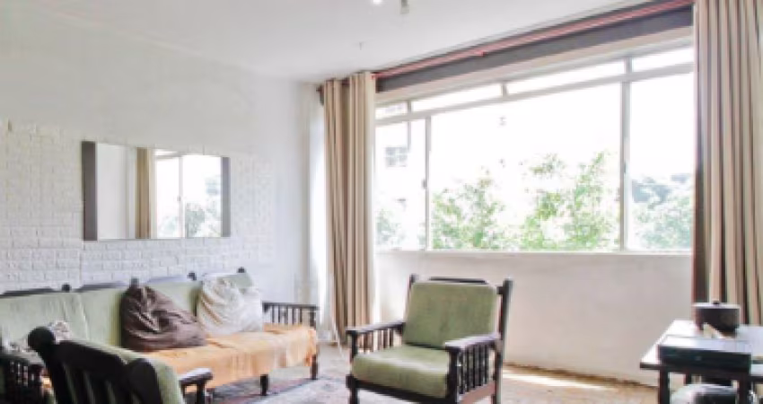 Apartamento a venda em Perdizes com 2 quartos, 1 vaga e 90 m²