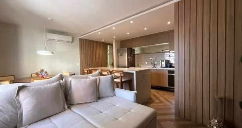 Apartamento reformado com 2 dormitórios e 01 vaga em Santana - São Paulo - SP