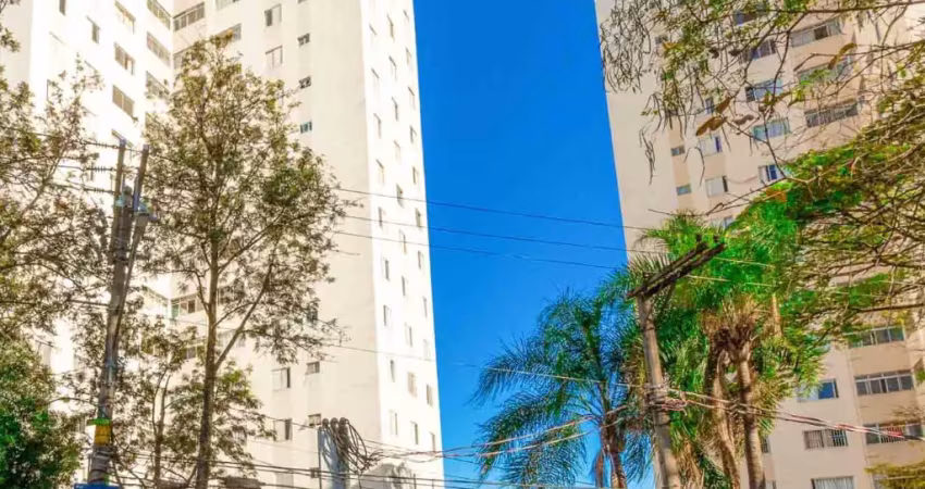 Excelente apartamento localizado no Mandaqui, com 2 quartos, 1 banheiro, sala de estar, cozinha, área de serviço e 1 vaga fixa de garagem acessível no subsolo. São duas torres, cada uma com 1 elevador