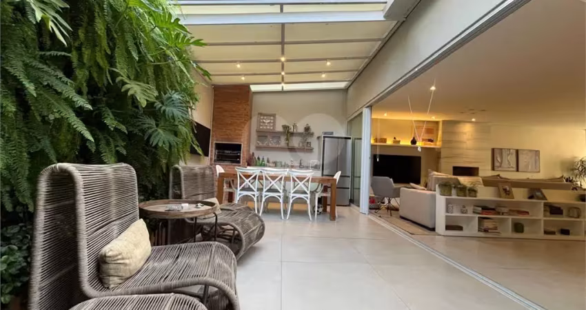 Casa de condomínio no Tremembé - Linda