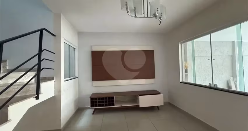 Casa com 3 quartos à venda na Rua Isaías Malentechi, Parada Inglesa, São Paulo