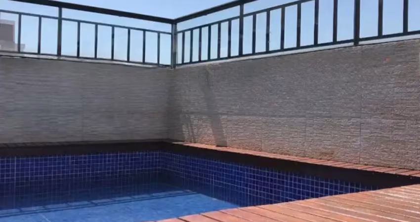 Cobertura Reformada com Piscina Privativa, 5 Vagas e Área Gourmet – 246 m² em Santana