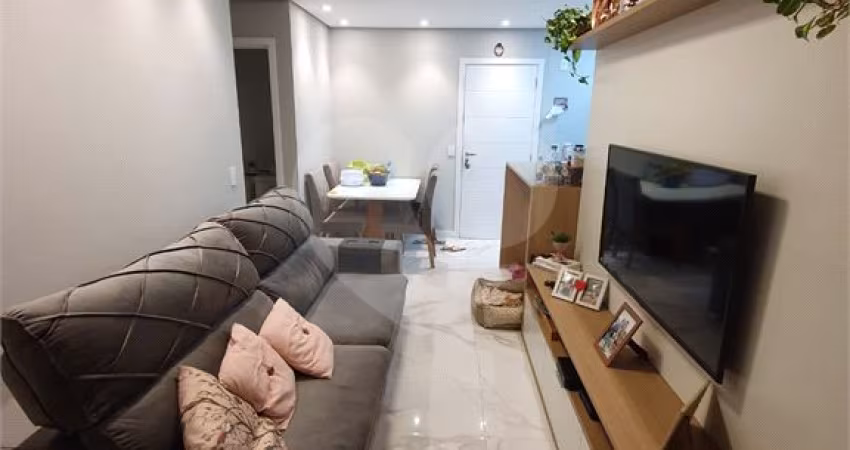 LINDO APARTAMENTO 2 DORMITÓRIOS  LAUZANE