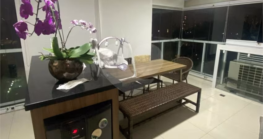 Excelente Apartamento com 2 suítes em Santana