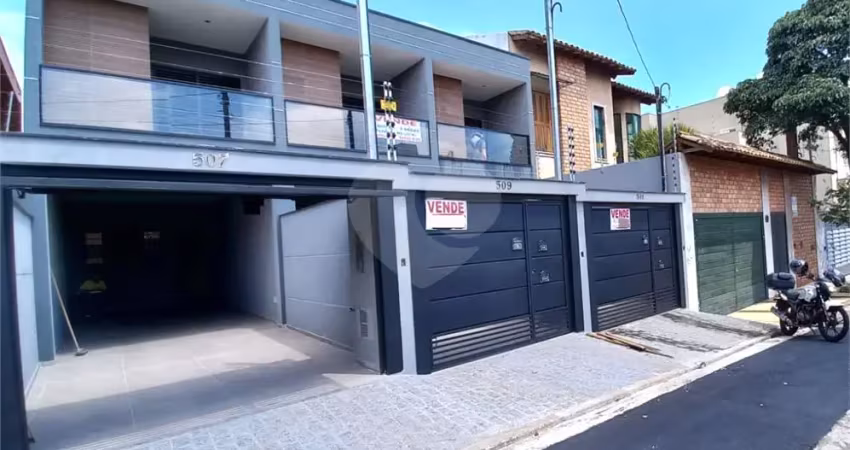 Casa com 3 quartos à venda na Rua Caçador, 511, Vila Paiva, São Paulo