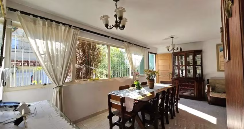 Sobrado venda no horto com 238m2, 3 quartos, 1 suíte, 4 wc, quintal e 3 vagas