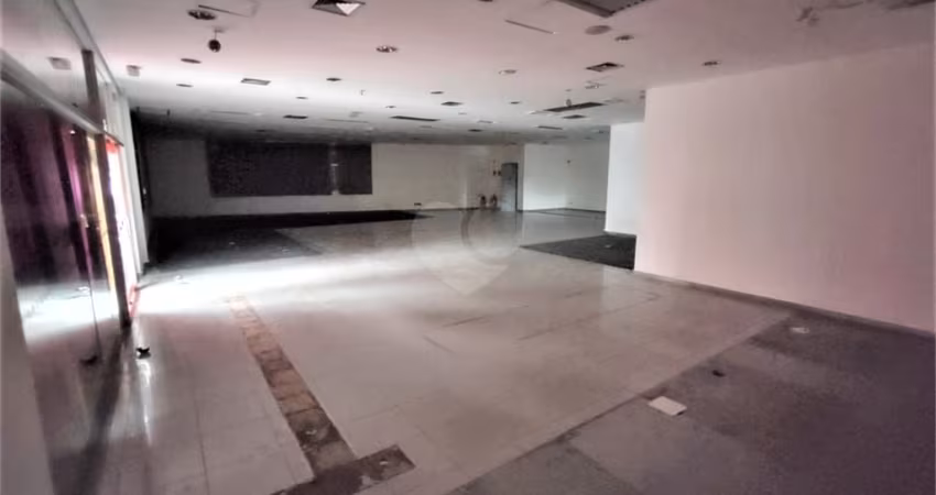 LOJA COMERCIAL COM 755M2 TOTAL COM 10 VAGAS