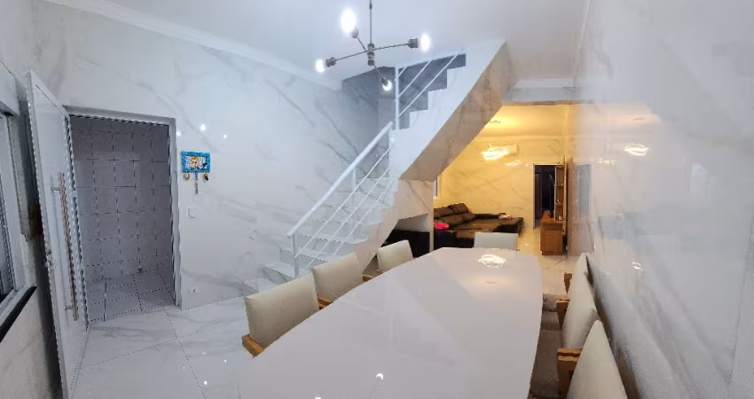 Sobrado Impecável todo reformado à Venda - 3 Dormitórios - Zona Norte - São Paulo - SP