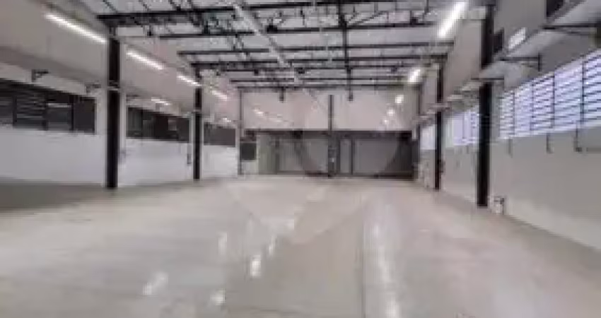 Galpão para locação - 1.100m² - 10 vaga - 6 banheiros - lapa - sp