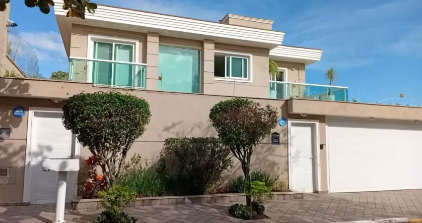 Casa com 7 quartos à venda na Rua Ricardo Severo, 164, Jardim Virgínia, Guarujá