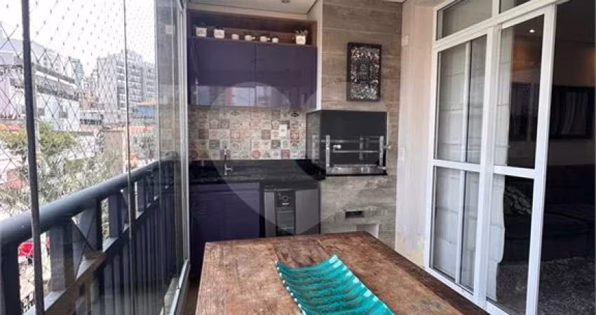Apartamento com 3 suítes à venda ou para alugar em Santana - SP