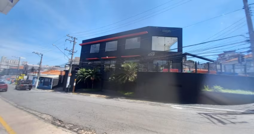 Prédio inteiro para locação  com  725 metros quadrados no bairro Água Fria