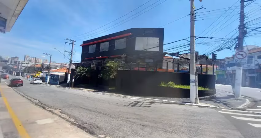 Prédio inteiro para locação  com  725 metros quadrados no bairro água fria