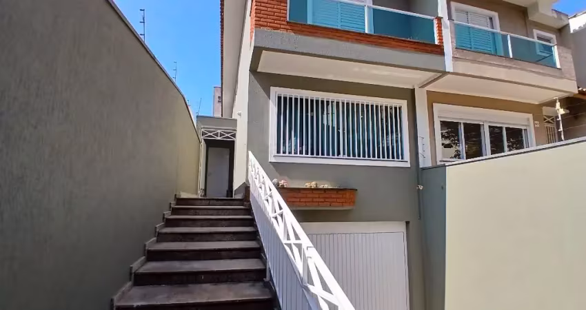 Lindo sobrado jd são paulo com 3 suítes, quintal com churrasqueira e 5 vagas