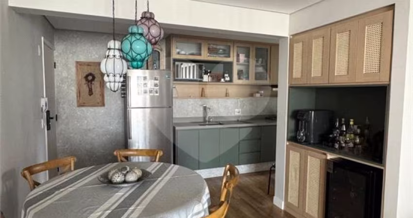 Apartamento reformado na Casa Verde com 3 dormitórios.