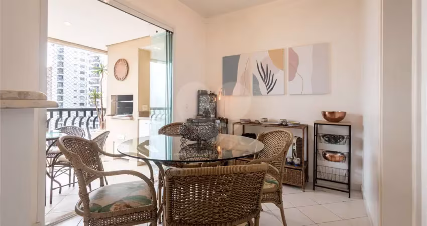 Apartamento para venda com 153 m² com 4 quartos  e 3 vagas em perdizes.