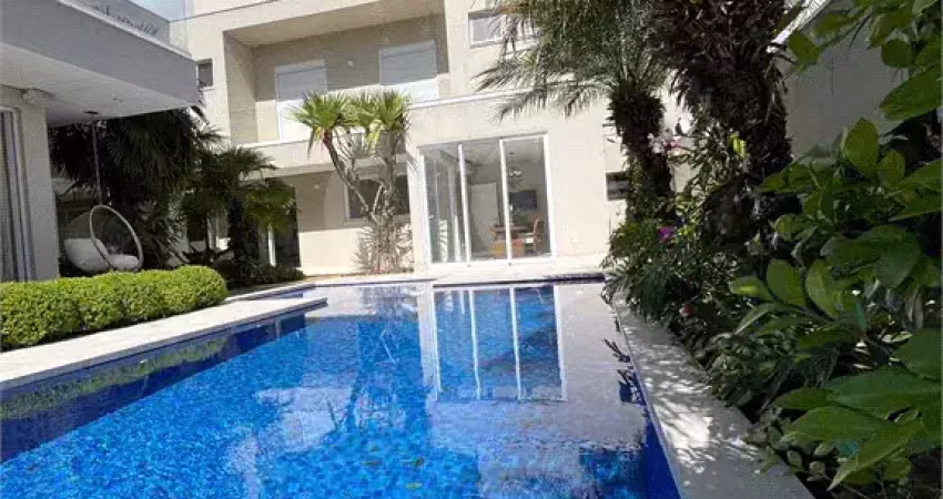 Sobrado para venda com 750m² no condomínio reserva da cantareira.