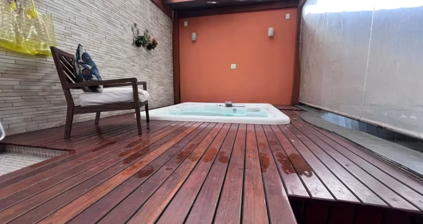 Casa isolada de alto padrão com acabamento fino e localização privilegiada!