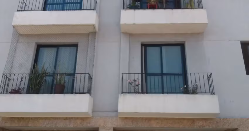 Apartamento vago  com 3 quartos sendo 1 suíte e 2 vagas próximo do metrô