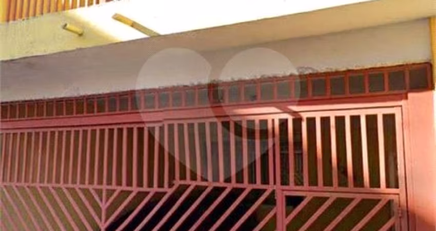 Casa om 04 Dormitórios