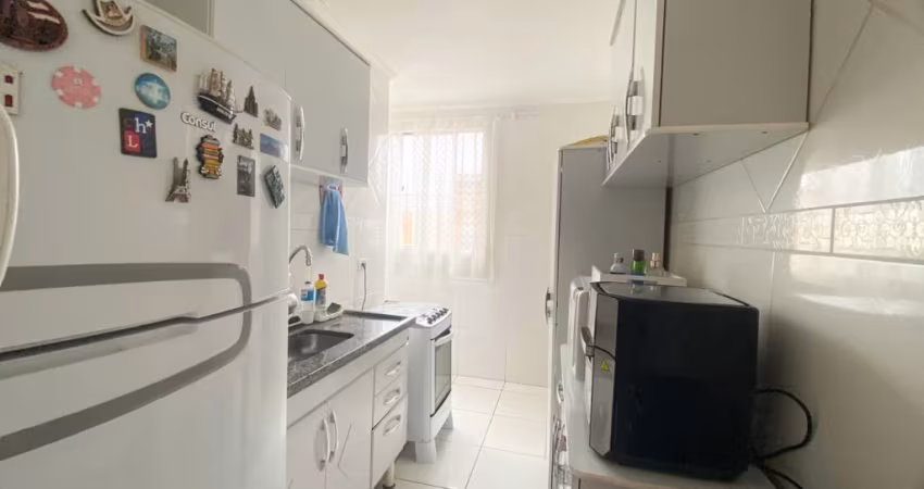 Apartamento com 2 Quartos e 1 banheiro à Venda, 42 m² por R$ 256.000