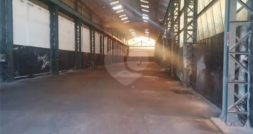 Barracão / Galpão / Depósito com 6 salas para alugar na Avenida Celso Garcia, 5759, Tatuapé, São Paulo