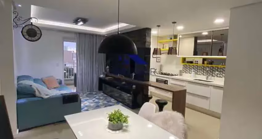 Apartamento 100% Mobiliado com Suíte e Varanda Gourmet – Bela Vista, São José/SC