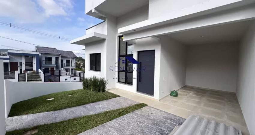 Casa de Esquina em São José com 3 Dormitórios, Suíte, Sacadas e Área Gourmet