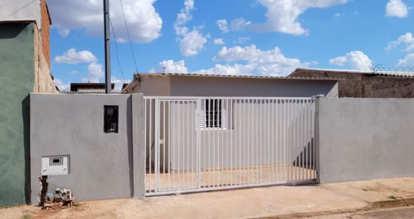 Casa com edícula nos fundos