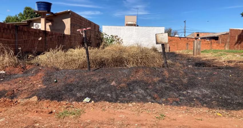 *TERRENO Á VENDA NO PORTAL DA LAGOA*