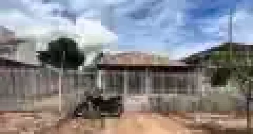 Casa com 3 quartos à venda na Rua Piriá, Guanandi, Campo Grande