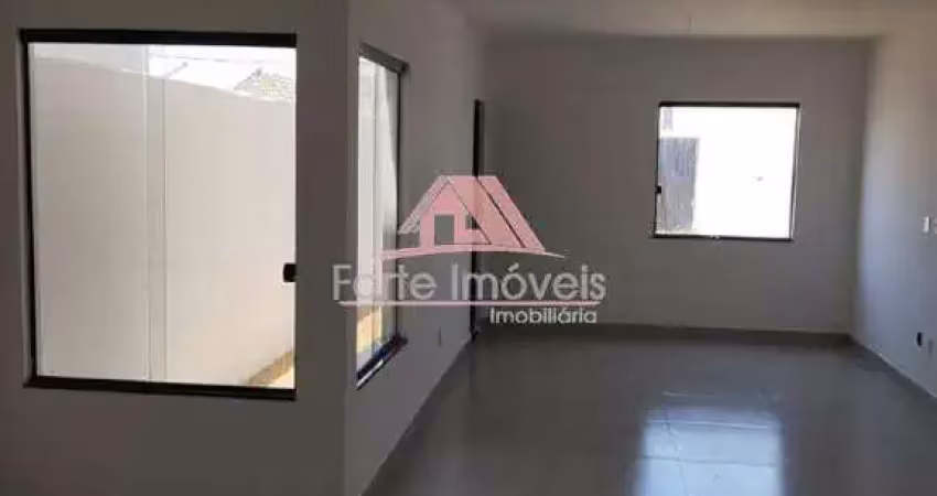 Casa duplex com 3 quartos e terraço na pedra de guaratiba/rj