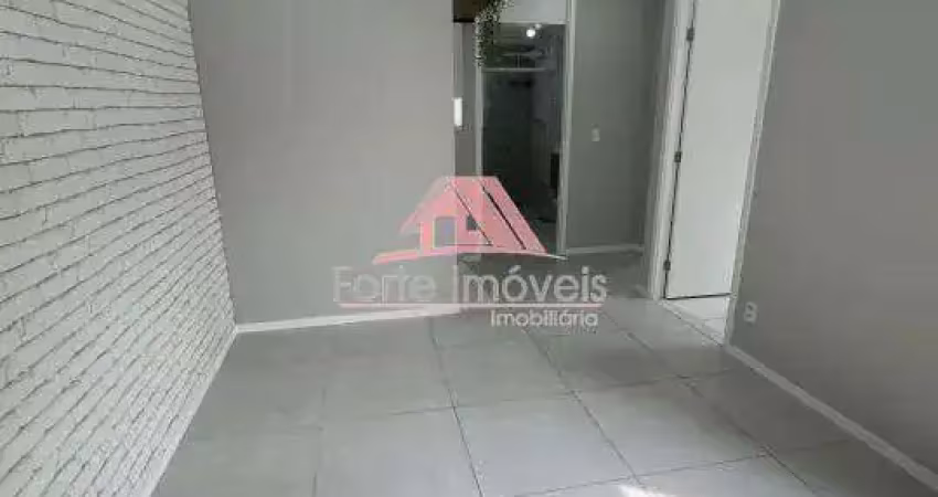 Apartamento Térreo, 2 Quartos no Condomínio Villagio Ventura / Santa Cruz - RJ