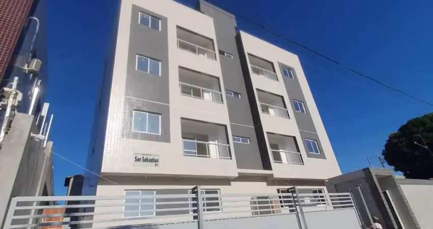 Excelente apartamento, com acabamento diferenciado, prédio possuindo área de lazer