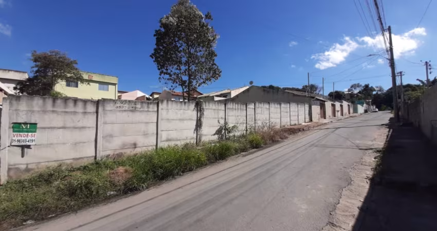 Lote murado com 360m2 no bairro Marimbá em Betim