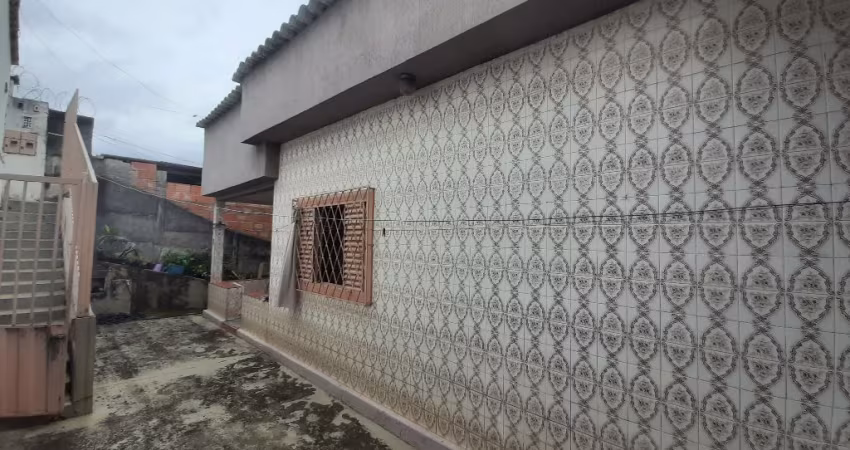 Casa a venda no Bairro Industrial em Contagem
