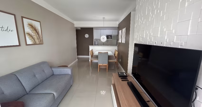 Apartamento de 80m2, com 2/4, suíte, Alphaville 1