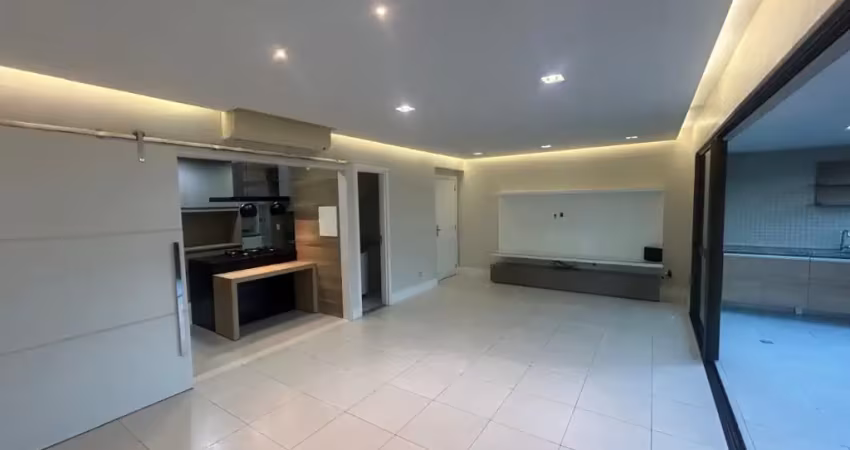 Apartamento de 130m2, com 3 suítes, varanda gourmet ,alphaville 1