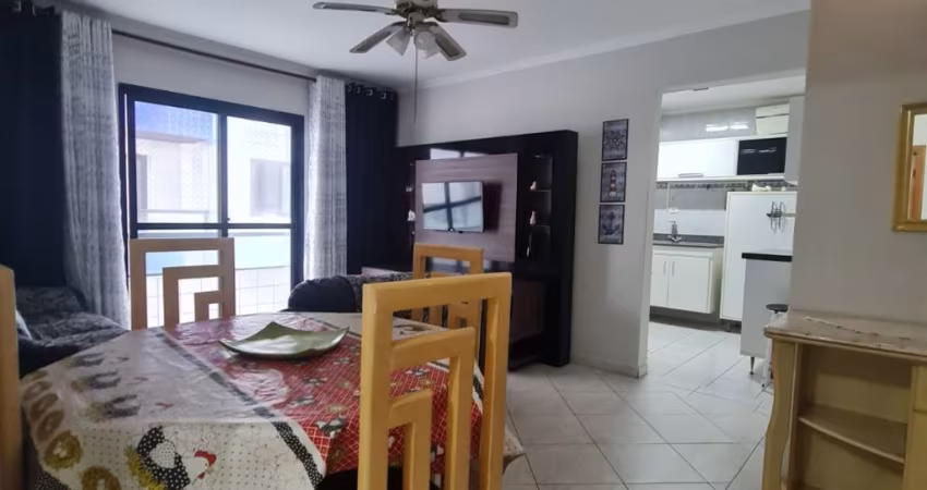 Oportunidade Imperdível! Apartamento Aconchegante a 2 Quadras da Praia Ocian! ️