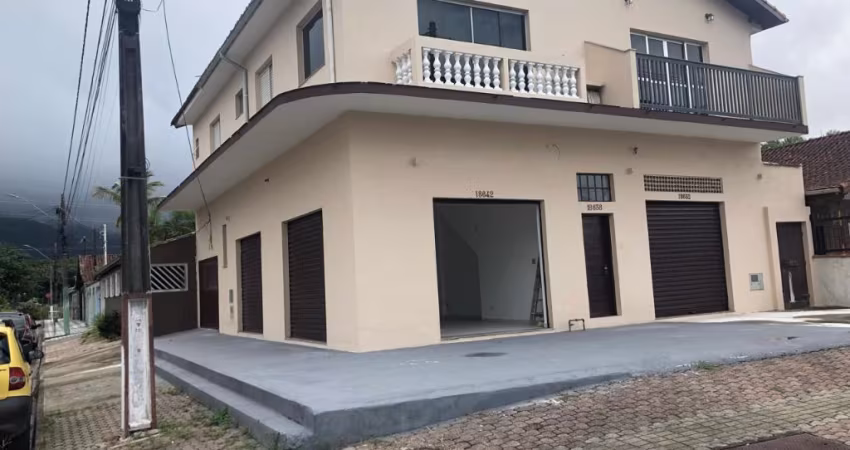 Oportunidade Imperdível: Apartamento + Loja de Esquina no Mesmo Imóvel!