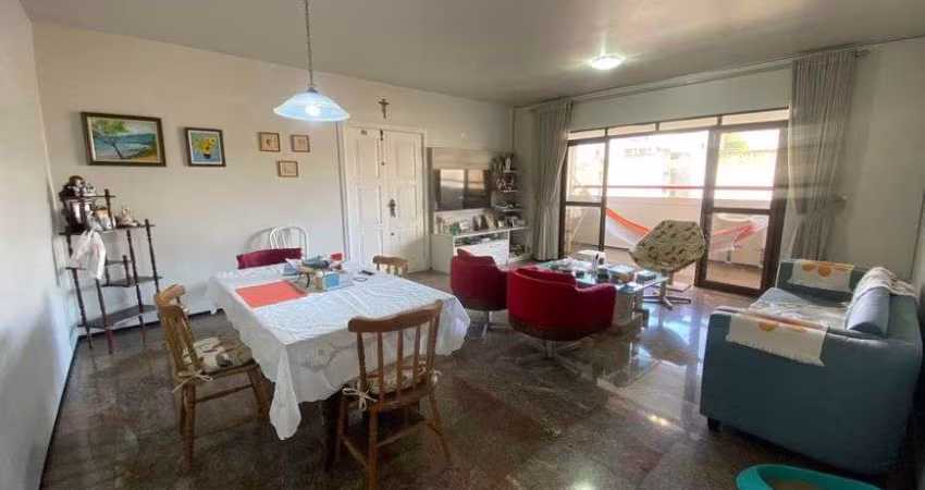 Apartamento na Aldeota com 143 m² | Sala ampla | 3 suítes | Dependência completa